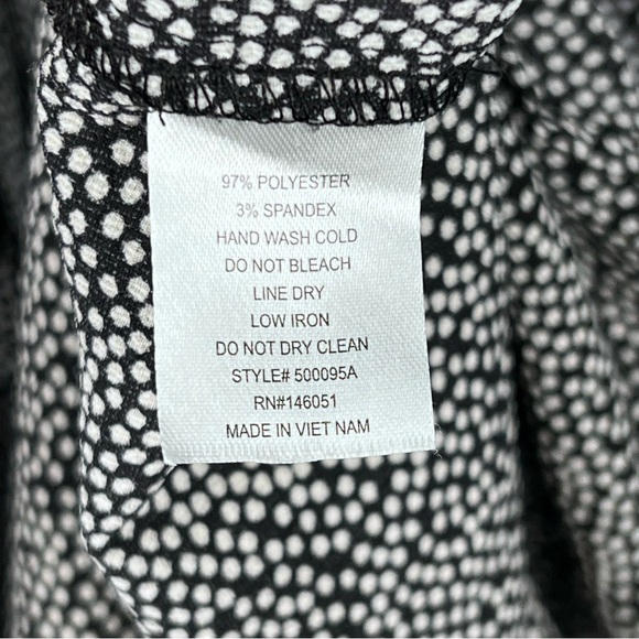 Black & White Polka Dot Dress Size Large Ruffle Neck & Sleeves Button Up & Belt - Picture 7 of 11